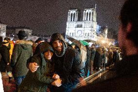 Crowds during Notre-Dame Cathedral re-opening ceremony - Paris