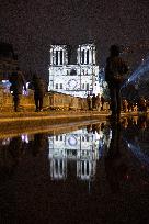 Crowds during Notre-Dame Cathedral re-opening ceremony - Paris