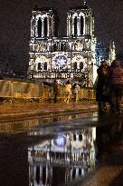 Crowds during Notre-Dame Cathedral re-opening ceremony - Paris