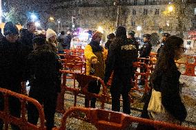 Crowds during Notre-Dame Cathedral re-opening ceremony - Paris