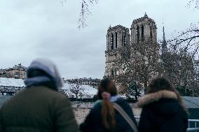 Notre-Dame Reopening Outside Atmosphere - Paris