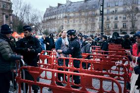 Notre-Dame Reopening Outside Atmosphere - Paris