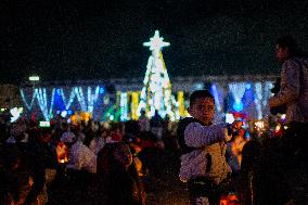 Colombia Stars Christmas Season