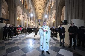 Start Of The First Mass For The Public Notre-Dame Cathedral - Paris