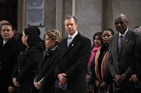 Start Of The First Mass For The Public Notre-Dame Cathedral - Paris