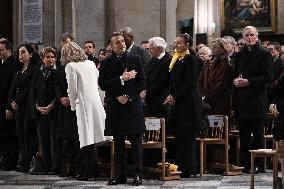 Start Of The First Mass For The Public Notre-Dame Cathedral - Paris