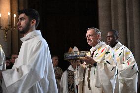 Start Of The First Mass For The Public Notre-Dame Cathedral - Paris