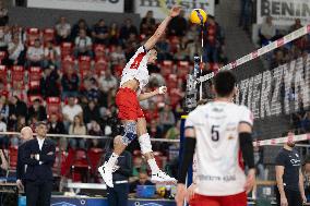 ZAKSA Kedzierzyn Kozle v GKS Katowice - Plus Liga