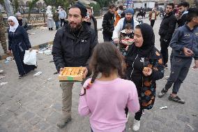 Celebrations Of Controlling Hama Continue In Al-Assi Square