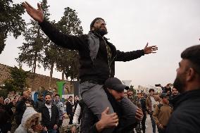 Celebrations Of Controlling Hama Continue In Al-Assi Square