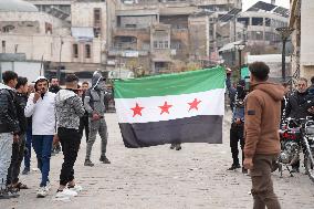 Celebrations Of Controlling Hama Continue In Al-Assi Square