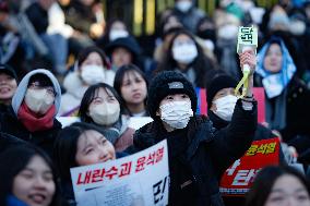 'Impeach Yoon Suk-yeol, Leader Of Treason, Immediately' Rally Demands Swift Action In South Korea