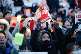 'Impeach Yoon Suk-yeol, Leader Of Treason, Immediately' Rally Demands Swift Action In South Korea