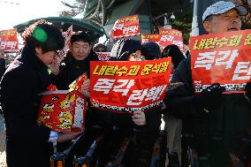 'Impeach Yoon Suk-yeol, Leader Of Treason, Immediately' Rally Demands Swift Action In South Korea