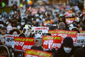 'Impeach Yoon Suk-yeol, Leader Of Treason, Immediately' Rally Demands Swift Action In South Korea