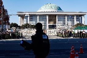 'Impeach Yoon Suk-yeol, Leader Of Treason, Immediately' Rally Demands Swift Action In South Korea