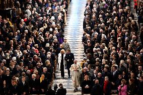 Start Of The First Mass For The Public Notre-Dame Cathedral - Paris