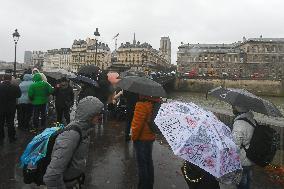 Atmosphere During First Mass For The Public Notre-Dame Cathedral - Paris