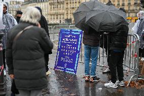 Atmosphere During First Mass For The Public Notre-Dame Cathedral - Paris