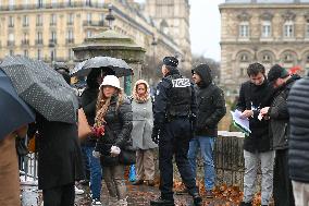 Atmosphere During First Mass For The Public Notre-Dame Cathedral - Paris