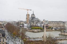 Atmosphere During First Mass For The Public Notre-Dame Cathedral - Paris