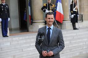 Nicolas Sarkozy receives Bashar al-Assad in Paris