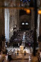 First Mass For The Public Notre-Dame Cathedral - Paris