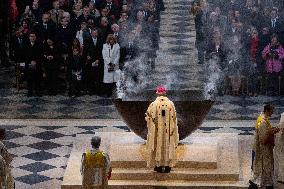 First Mass For The Public Notre-Dame Cathedral - Paris