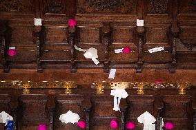 First Mass For The Public Notre-Dame Cathedral - Paris