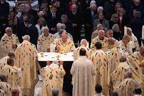 First Mass For The Public Notre-Dame Cathedral - Paris