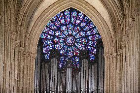 First Mass For The Public Notre-Dame Cathedral - Paris