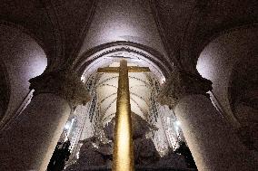 First Mass For The Public Notre-Dame Cathedral - Paris