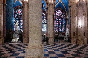 First Mass For The Public Notre-Dame Cathedral - Paris