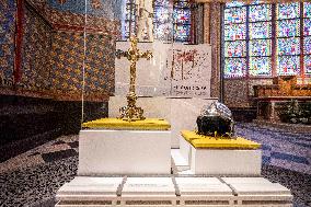 First Mass For The Public Notre-Dame Cathedral - Paris