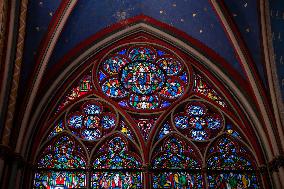 First Mass For The Public Notre-Dame Cathedral - Paris