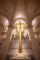 First Mass For The Public Notre-Dame Cathedral - Paris