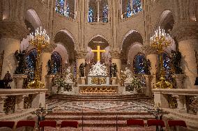 First Mass For The Public Notre-Dame Cathedral - Paris