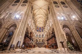 First Mass For The Public Notre-Dame Cathedral - Paris