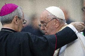 Pope Francis Prays In Front Of Virgin Mary Statue - Rome