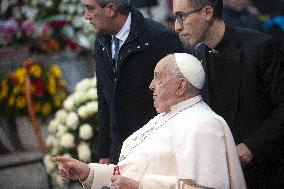 Pope Francis Prays In Front Of Virgin Mary Statue - Rome