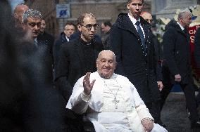 Pope Francis Prays In Front Of Virgin Mary Statue - Rome