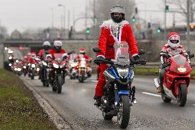 Santas On Wheels Bring Gifts To Kids In Need