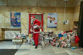 Santas On Wheels Bring Gifts To Kids In Need