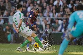 Real Betis Balompie v FC Barcelona - La Liga EA Sports