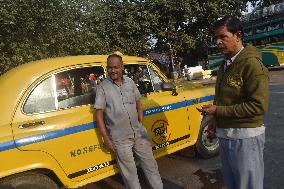 Over Half Of Kolkata’s Iconic Yellow Taxis To Bid Farewell Soon