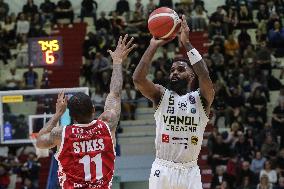 BASKET - Serie A - Vanoli Basket Cremona vs Openjobmetis Varese