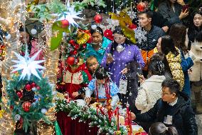 Christmas Atmosphere in Chongqing