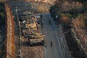 Israel Seizes Golan Buffer Zone