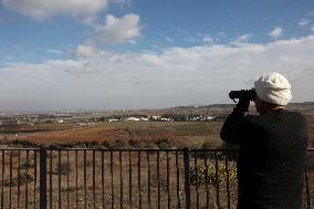 Israel Seizes Golan Buffer Zone