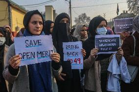 MBBS Students And Doctors Protest Against The Reservation Policy